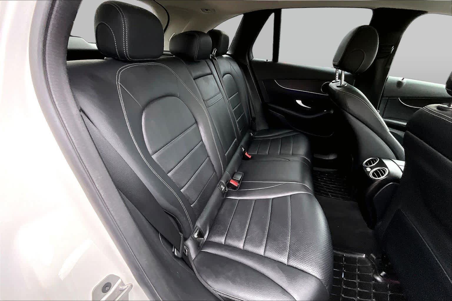 Used 2021 Mercedes-Benz GLC 300 image 20