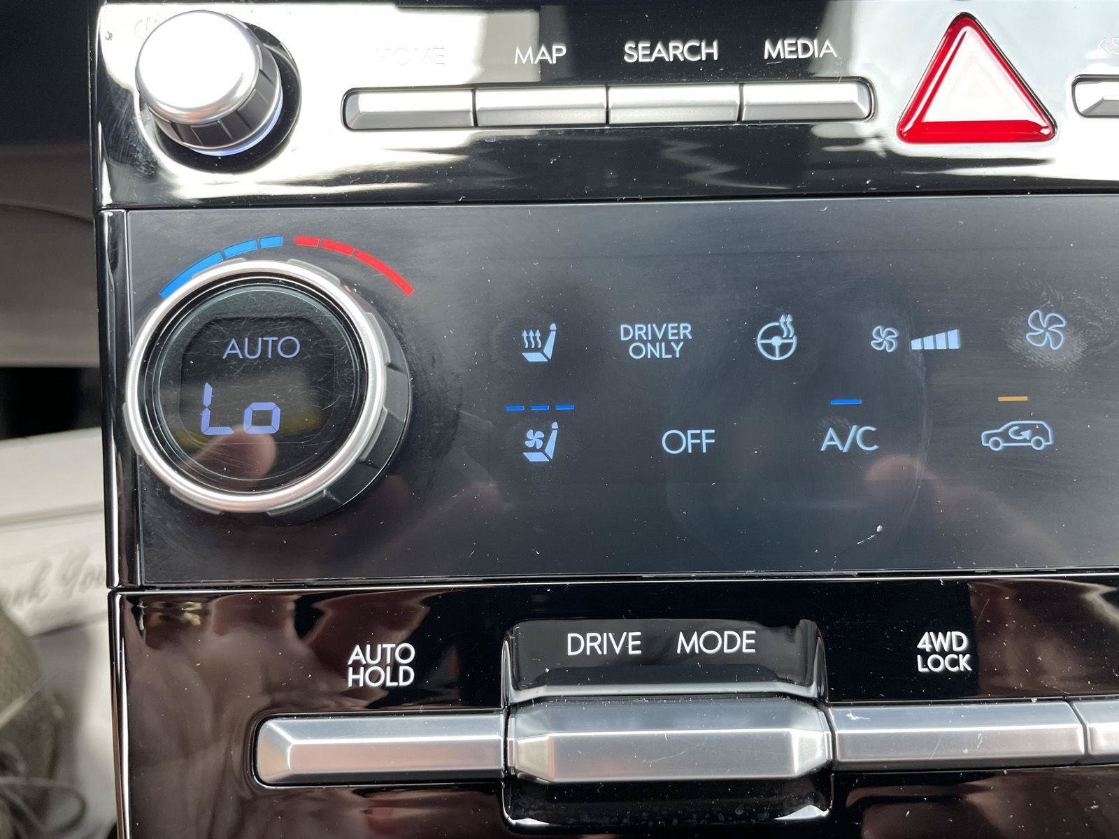 Used 2025 Hyundai Santa Fe Calligraphy AWD/4WD image 30