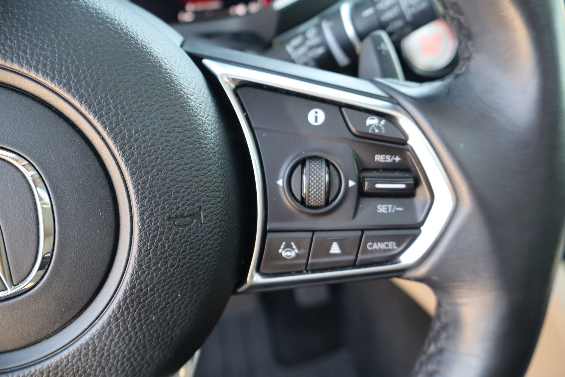 Used 2023 Acura MDX w/ Advance Package AWD/4WD image 17