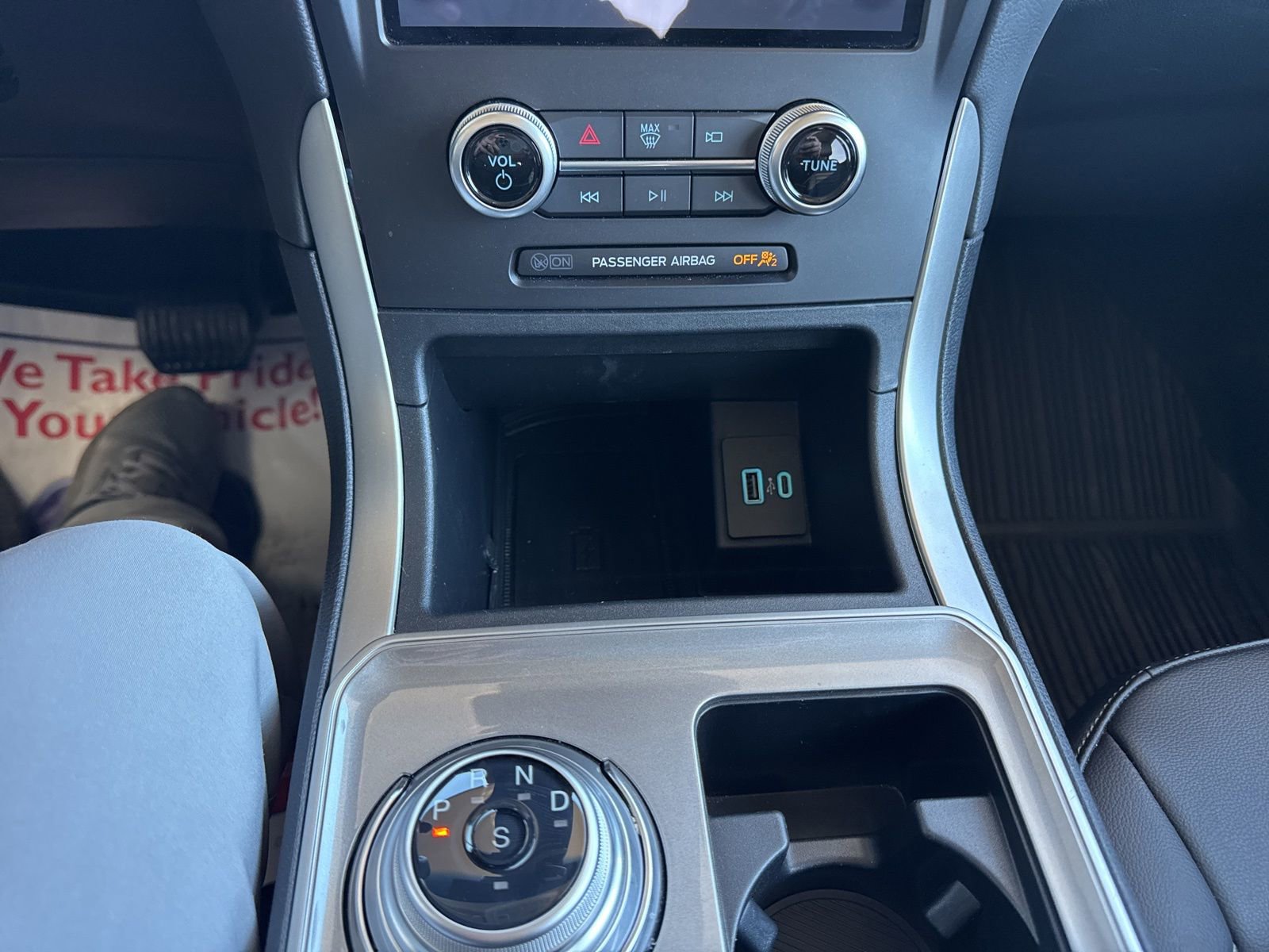 Certified 2024 Ford Edge SEL w/ Convenience Package image 32