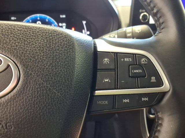 Used 2024 Toyota Grand Highlander FWD image 16