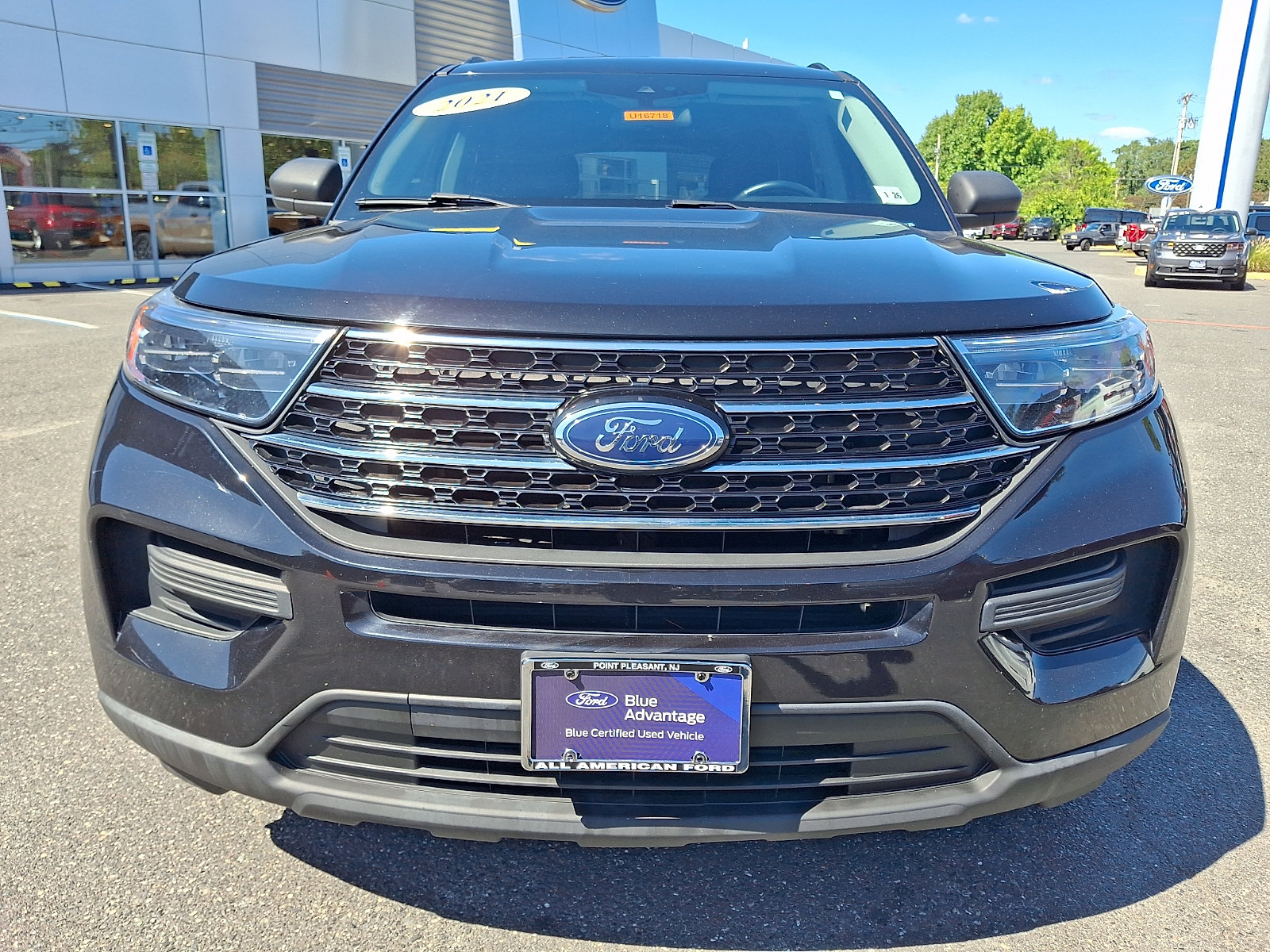Certified 2021 Ford Explorer XLT AWD/4WD image 3