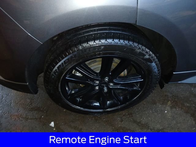 Certified 2024 Ford Edge ST-Line AWD/4WD image 11