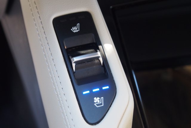Used 2022 Kia Telluride SX w/ SX Prestige Package AWD/4WD image 30