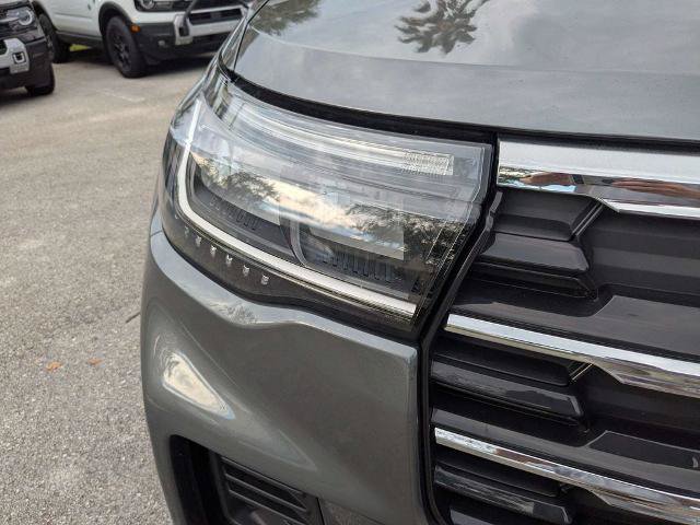 Certified 2026 Ford Explorer Active RWD image 10