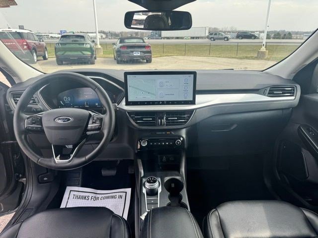 Certified 2024 Ford Escape Platinum w/ Class II Trailer Tow Package image 28