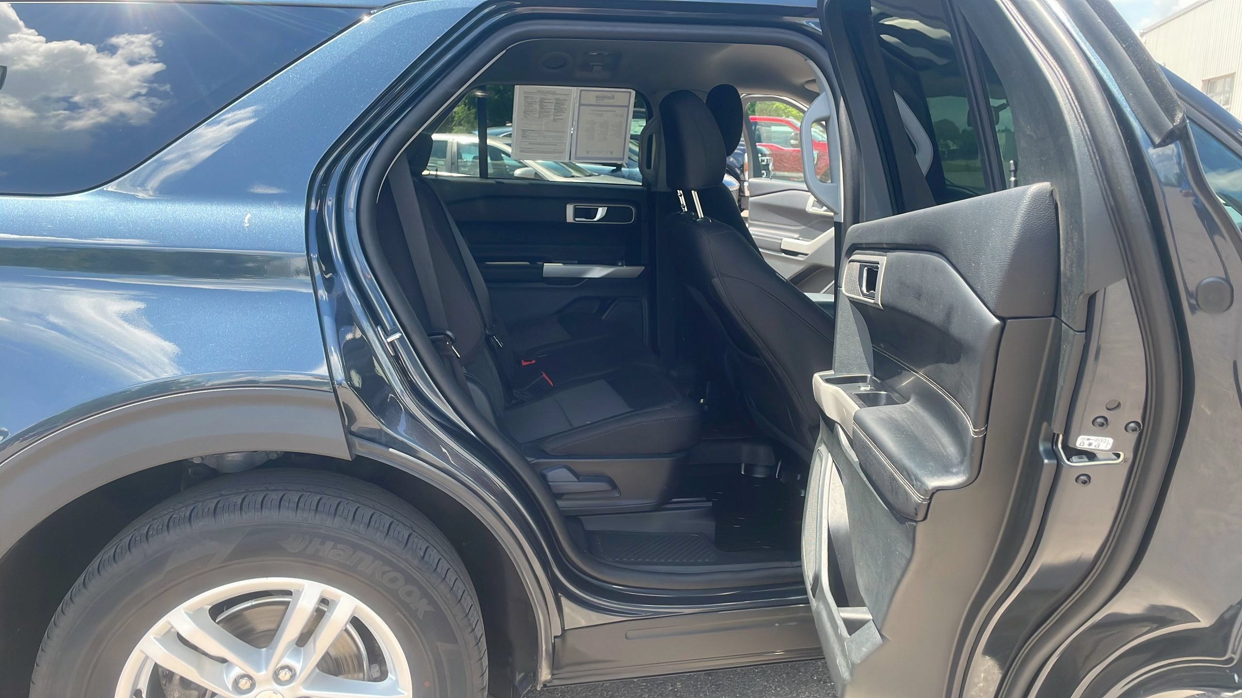 Certified 2024 Ford Explorer XLT AWD/4WD image 25