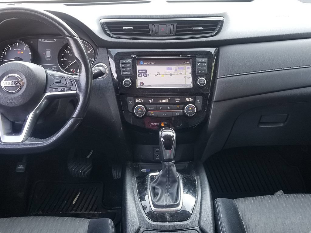 Used 2017 Nissan Rogue SV w/ SV Premium Package AWD/4WD image 7