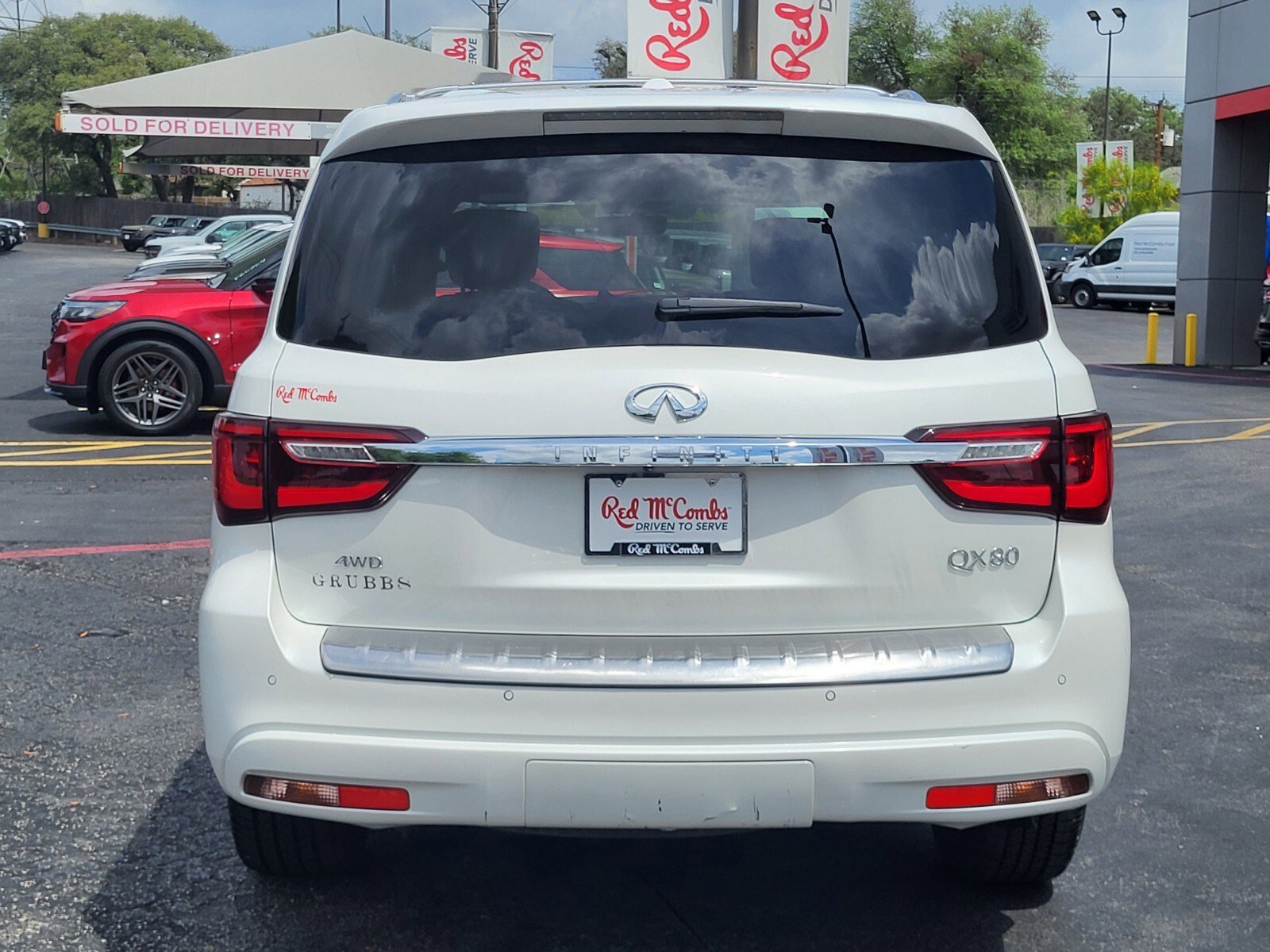 Used 2021 INFINITI QX80 Sensory w/ Cargo Package image 4