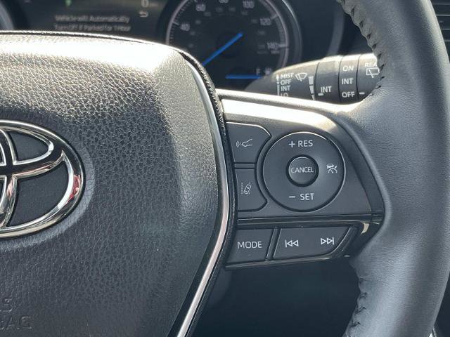 Used 2023 Toyota Venza XLE image 20