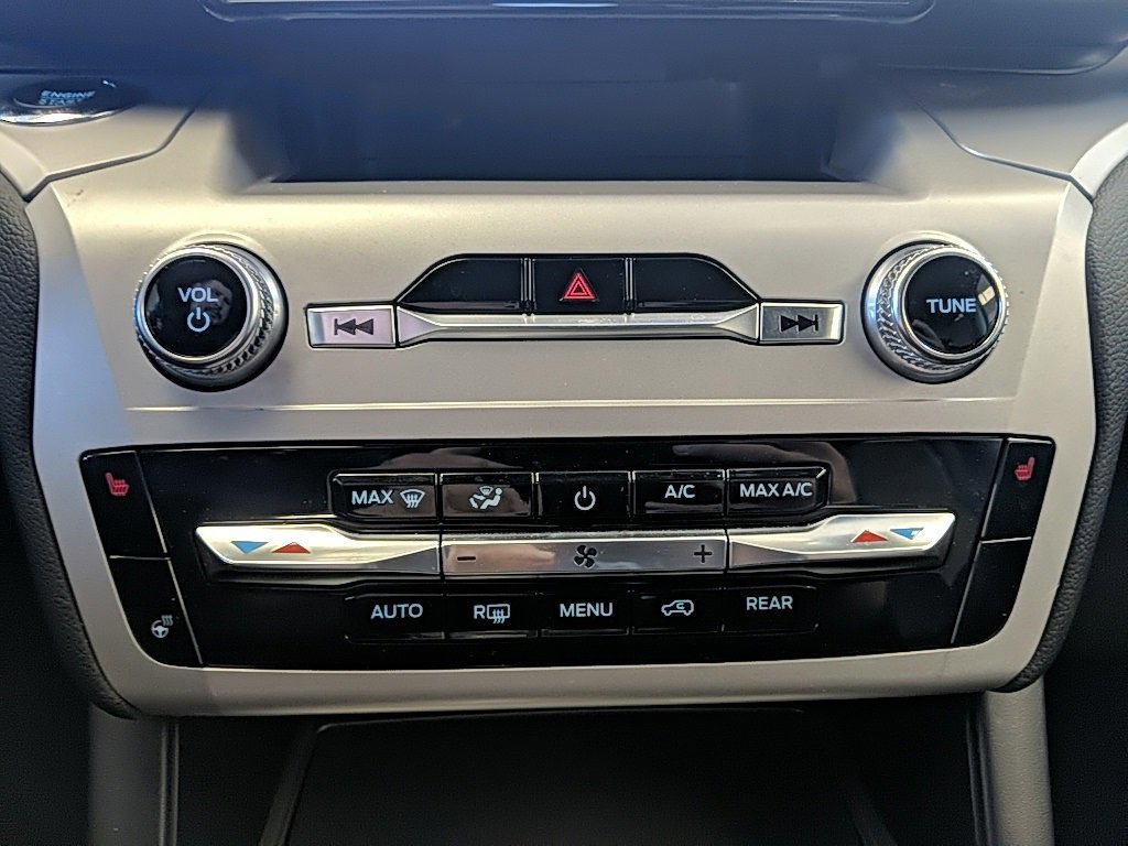 Certified 2023 Ford Explorer XLT w/ Equipment Group 202A image 18