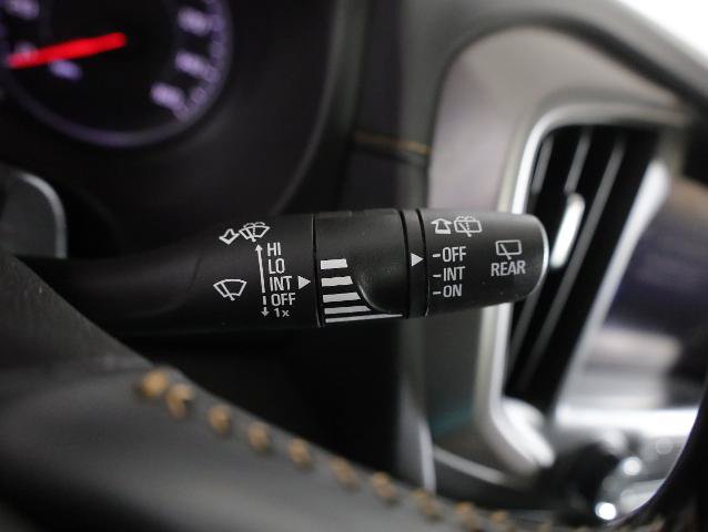 Used 2022 GMC Terrain AT4 w/ Infotainment Package II AWD/4WD image 17