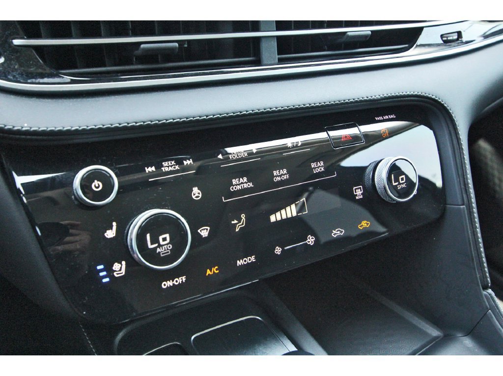 Used 2023 INFINITI QX60 Luxe w/ Vision Package FWD image 27