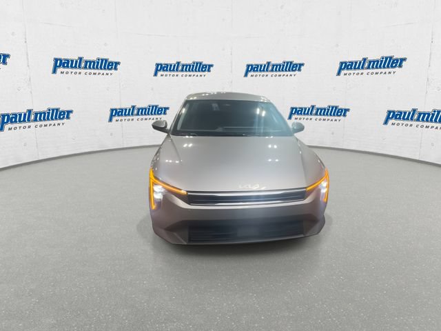 Used 2025 Kia K4 FWD image 3