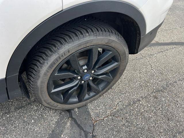 Certified 2019 Ford Escape Titanium AWD/4WD image 17