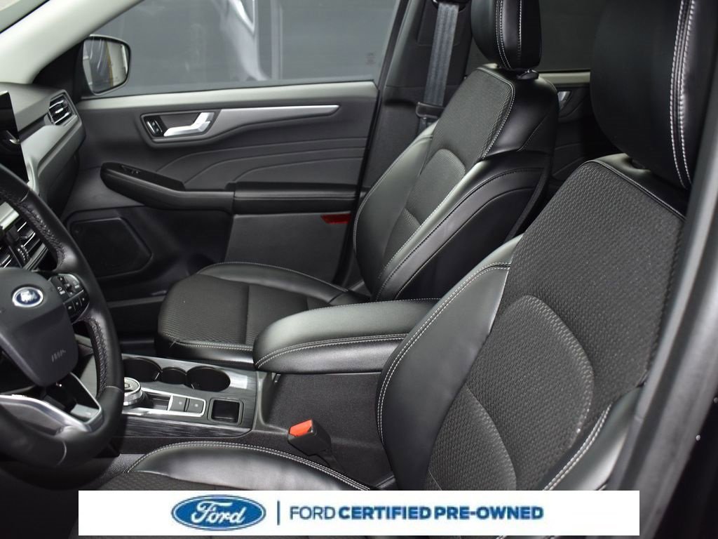 Certified 2024 Ford Escape SE image 10