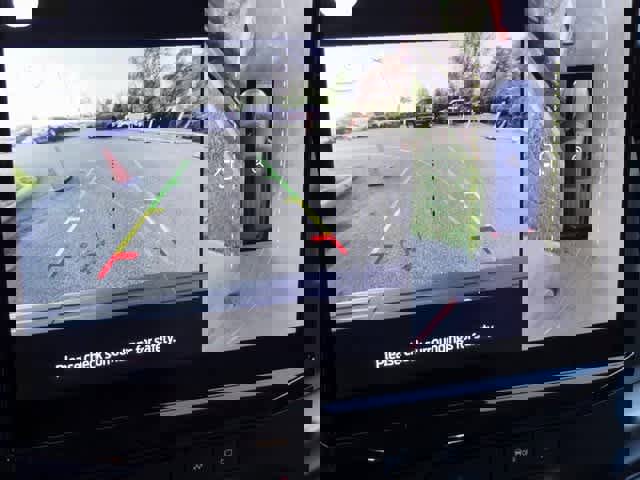 Certified 2023 Ford Expedition XLT image 30