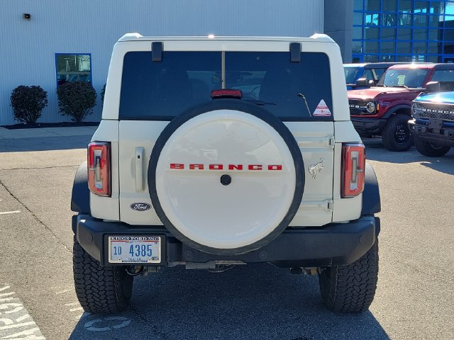 Certified 2026 Ford Bronco Outer Banks w/ Sasquatch Package AWD/4WD image 4