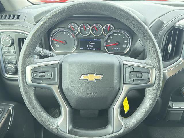 Used 2020 Chevrolet Silverado 1500 LT w/ LT Value Package AWD/4WD image 22