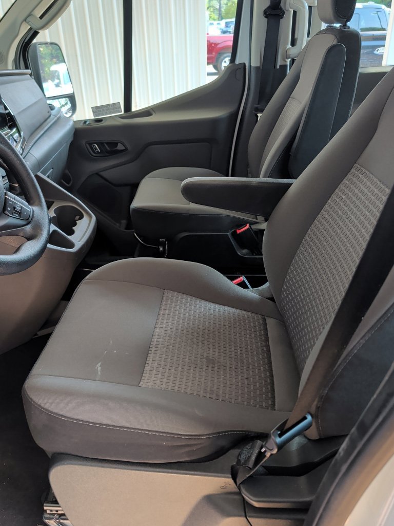 Certified 2024 Ford Transit 350 XLT RWD image 7