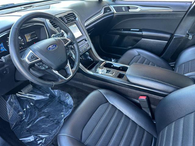 Certified 2017 Ford Fusion SE AWD/4WD image 9