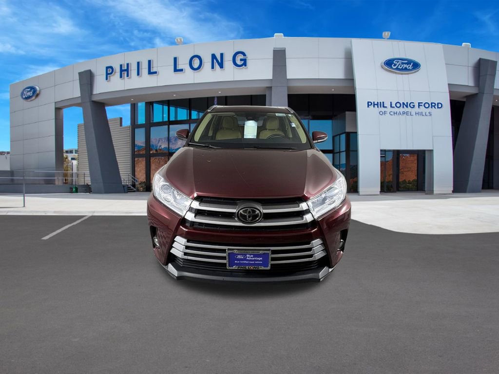 Used 2018 Toyota Highlander XLE AWD/4WD image 8