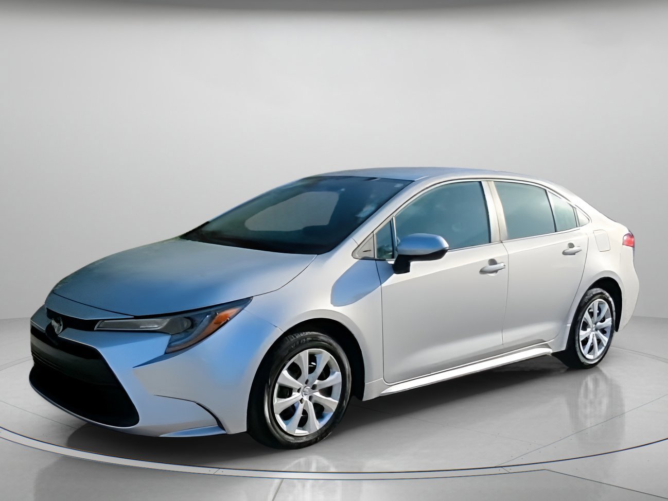 Used 2024 Toyota Corolla LE image 4