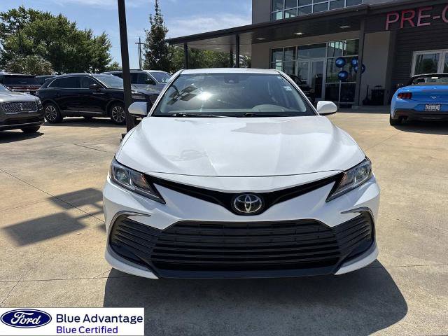 Used 2023 Toyota Camry LE FWD image 4