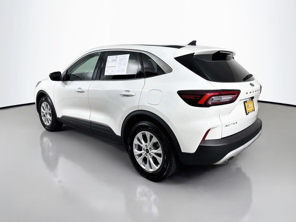 Certified 2023 Ford Escape Active w/ Cold Weather Package FWD image 11
