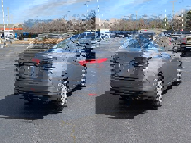 Used 2024 Nissan Versa S w/ Trunk Package image 5