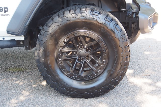 Used 2024 Jeep Wrangler Unlimited Sport AWD/4WD image 9