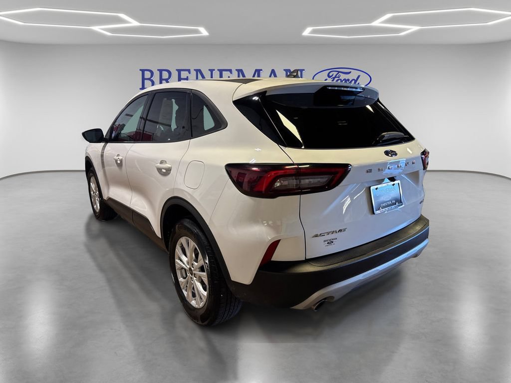 Certified 2025 Ford Escape Active AWD/4WD image 8