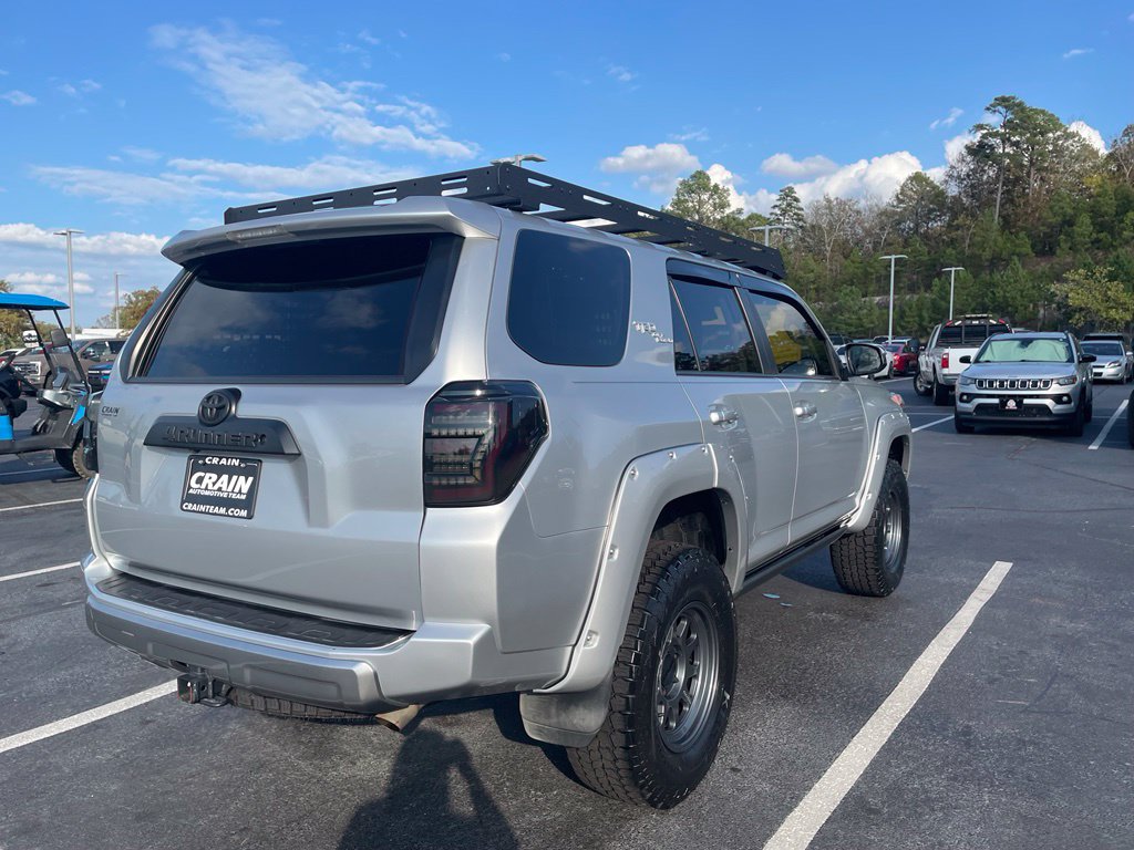 Used 2020 Toyota 4Runner TRD Off-Road AWD/4WD image 7