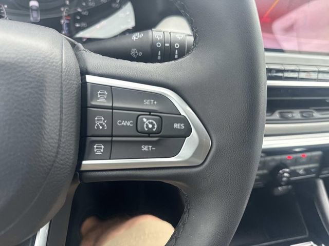 Used 2024 Jeep Compass Limited AWD/4WD image 29