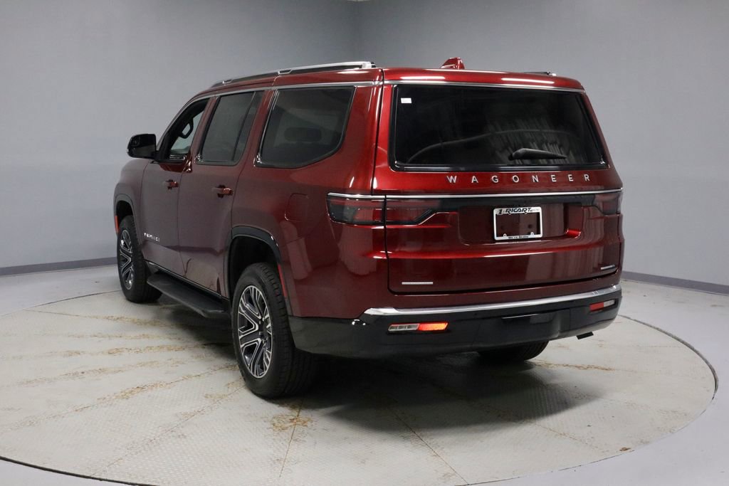 Used 2022 Jeep Wagoneer Series III w/ Flexible Seating Group AWD/4WD image 9