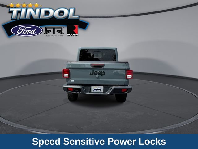 Used 2024 Jeep Gladiator Sport AWD/4WD image 6