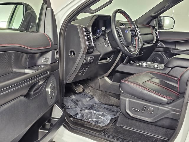 Certified 2019 Ford Expedition Limited w/ Equipment Group 303A AWD/4WD image 25