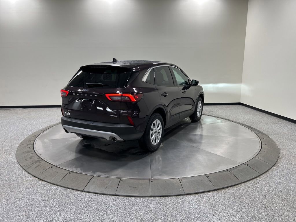 Certified 2023 Ford Escape Active w/ Tech Pack #2 image 5