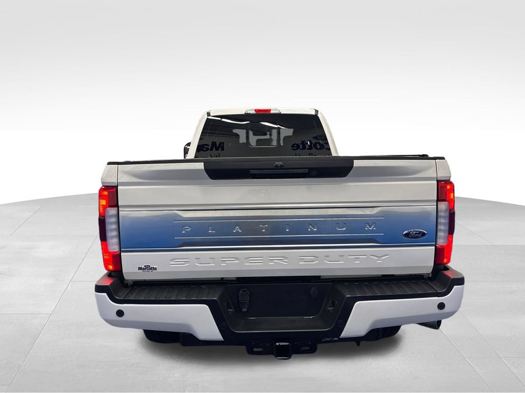Certified 2019 Ford F350 Platinum w/ FX4 Off-Road Package AWD/4WD image 4