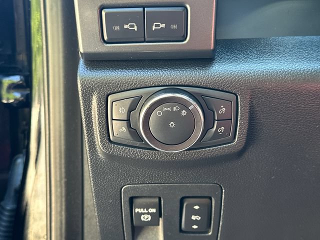 Certified 2019 Ford F150 Lariat w/ Equipment Group 502A Luxury AWD/4WD image 29