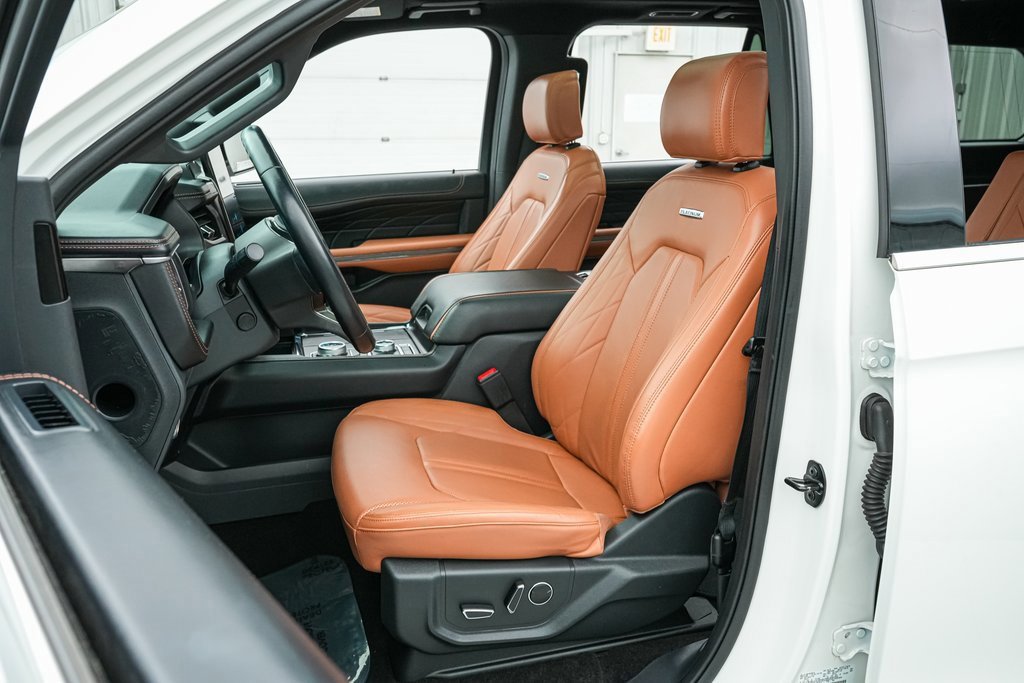 Certified 2022 Ford Expedition Platinum image 11
