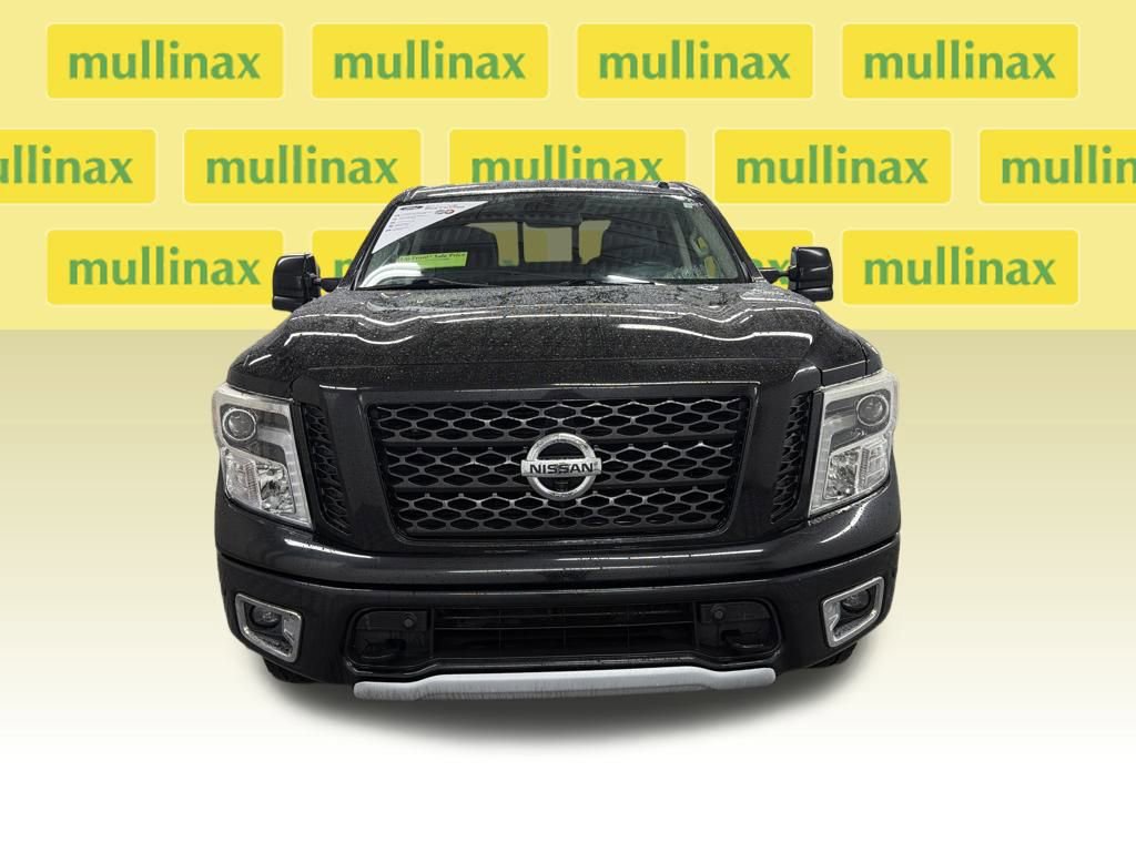 Used 2019 Nissan Titan PRO-4X w/ Pro-4x Convenience Package image 8