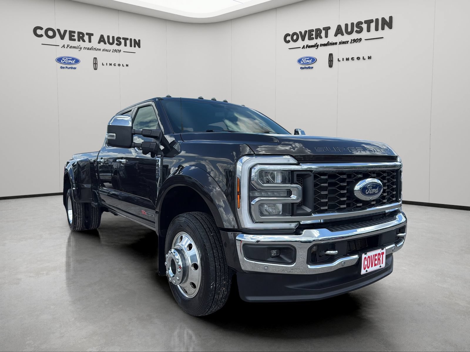 Certified 2024 Ford F450 Lariat w/ Lariat Ultimate Package AWD/4WD image 8