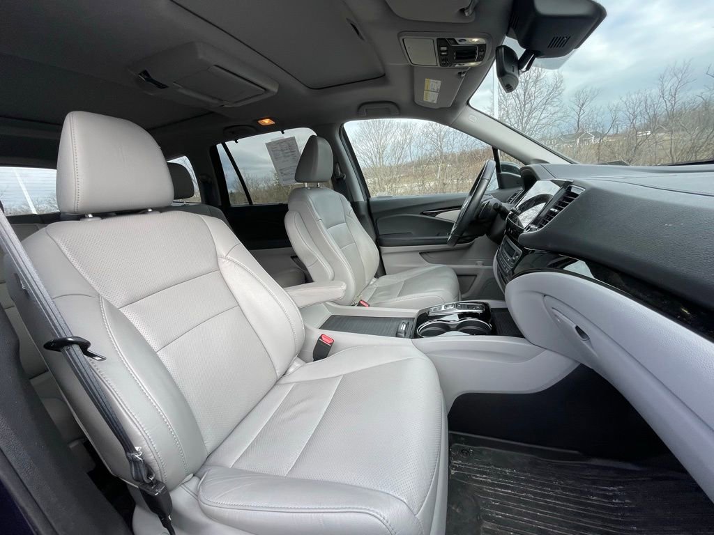 Used 2022 Honda Pilot Elite image 11