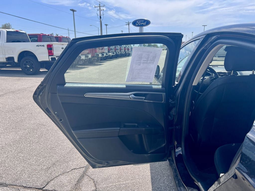 Certified 2019 Ford Fusion SE AWD/4WD image 14
