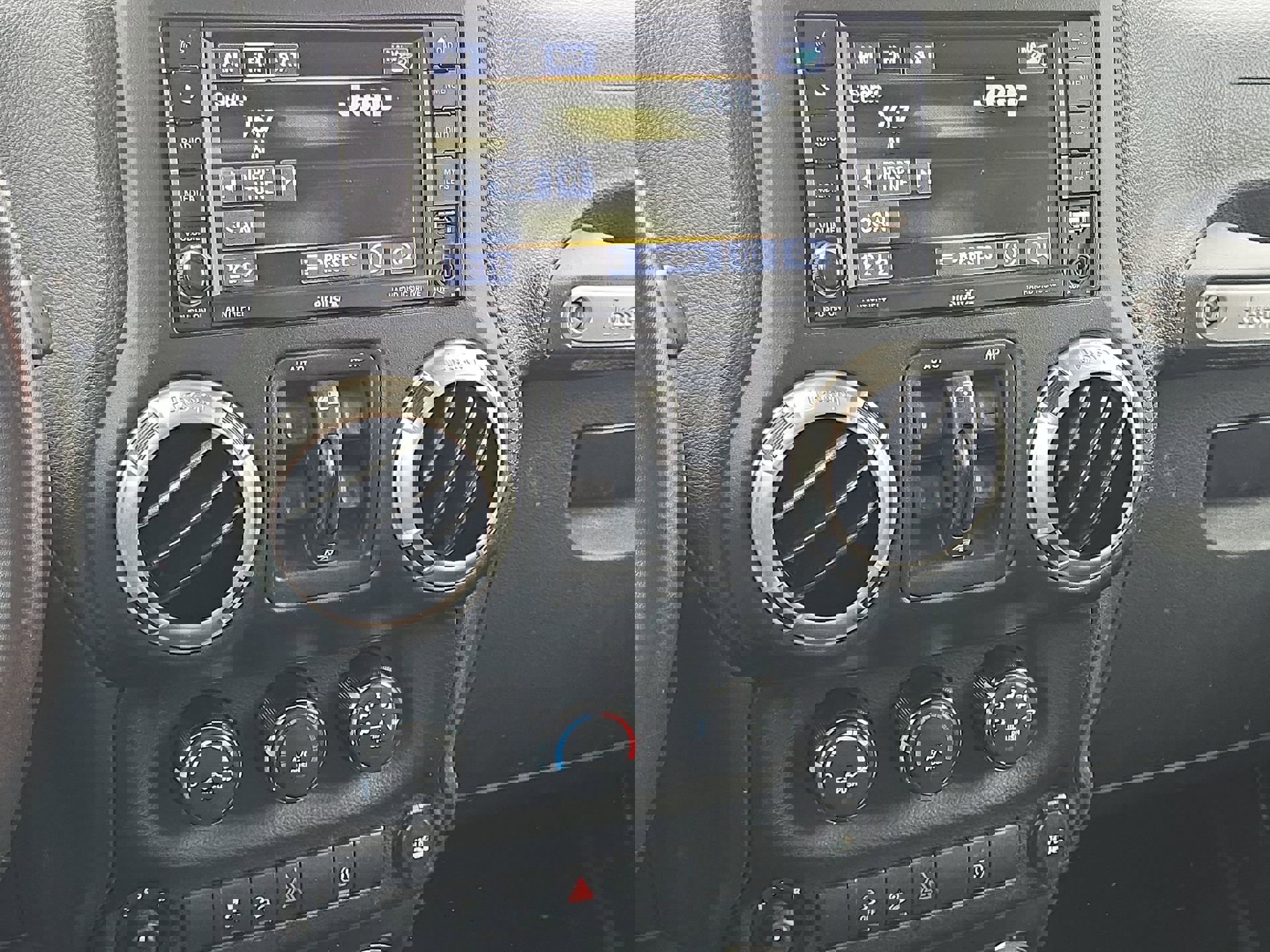 Used 2018 Jeep Wrangler Unlimited Sahara image 14