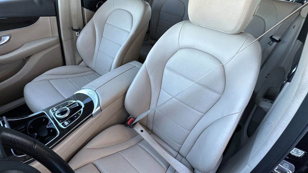 Used 2017 Mercedes-Benz GLC 300 image 22