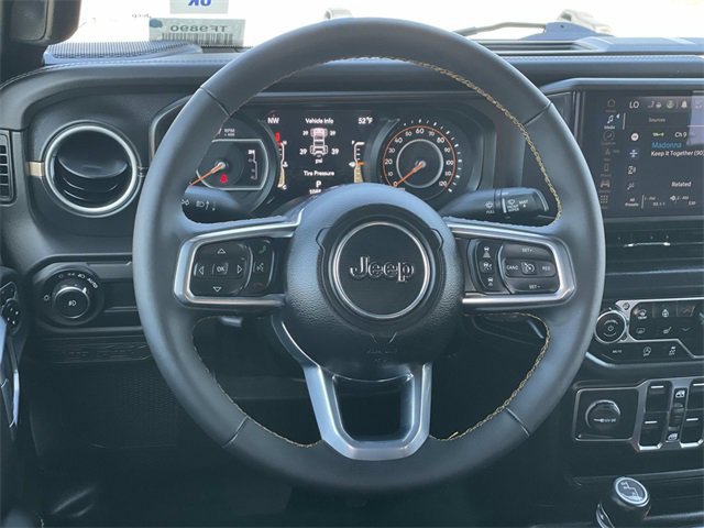 Used 2024 Jeep Wrangler Sahara w/ Technology Group image 8