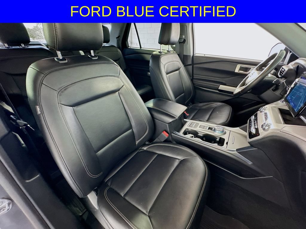 Certified 2023 Ford Explorer XLT w/ Equipment Group 202A RWD image 32