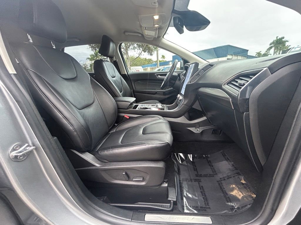 Certified 2022 Ford Edge Titanium image 25